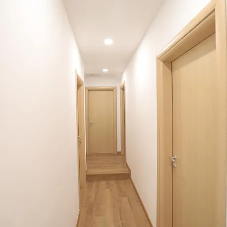 Nidum Harmony 3* טיראנה