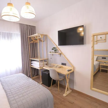 Nidum Harmony 3* Tirana